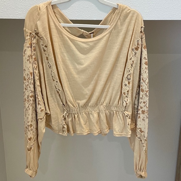 NWT Free People Yellow / Sand Patterned Oversized Long-Sleeved Top (Size M) - Picture 3 of 6